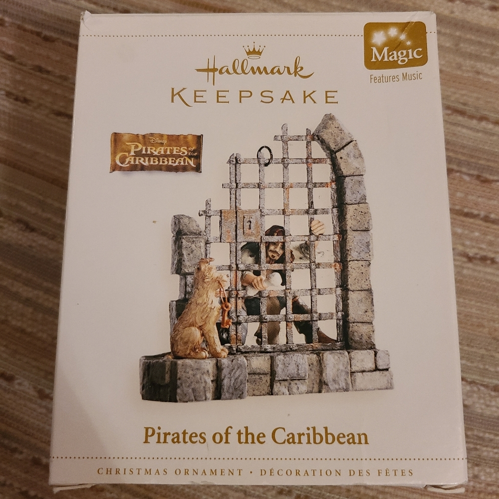NIB Hallmark Keepsake Pirates of the Caribbean Magic Music Christmas Ornament